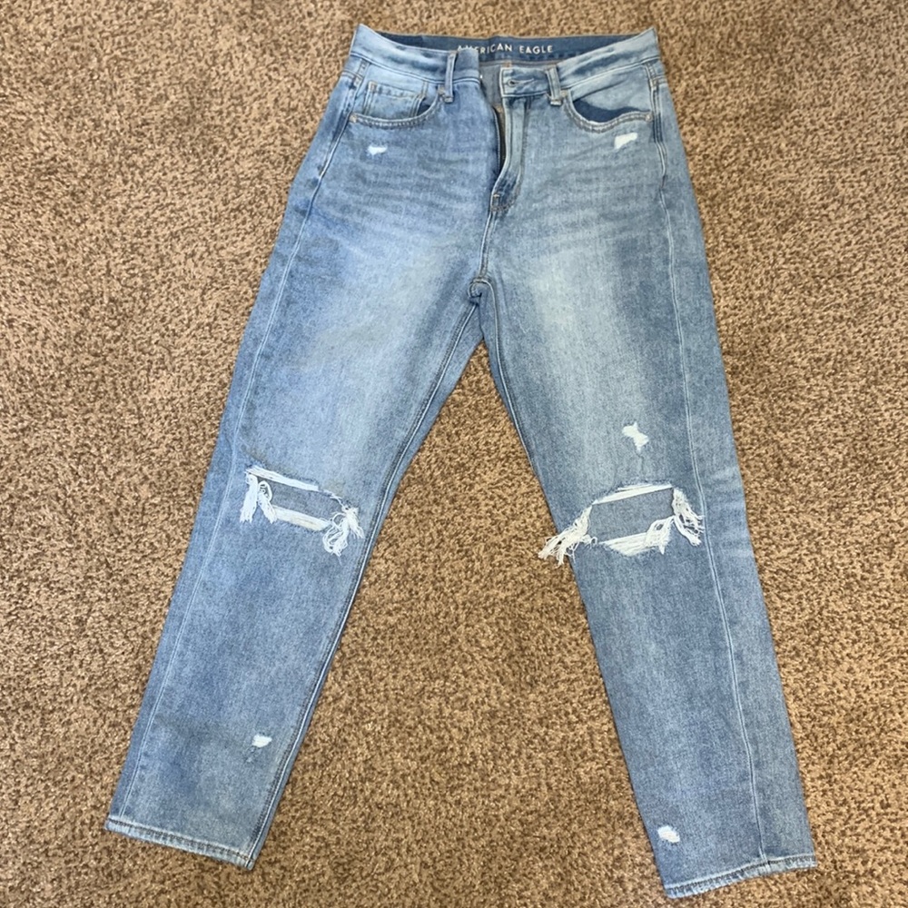 American Eagle Mom Jean